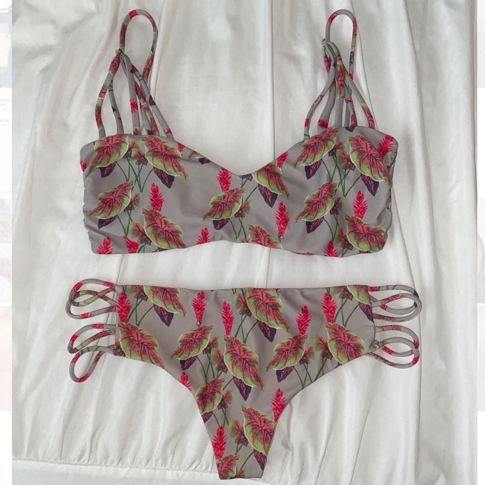 acacia vintage hawaii set